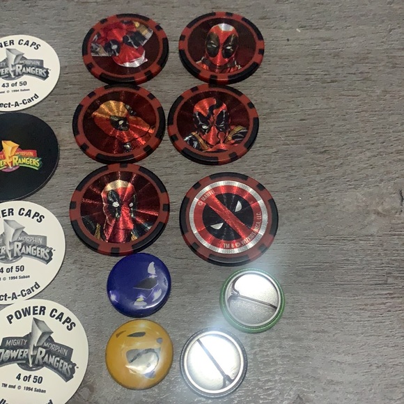 Retro 1994 Power Ranger Pogs, pins & Deadpool token set - Picture 5 of 5